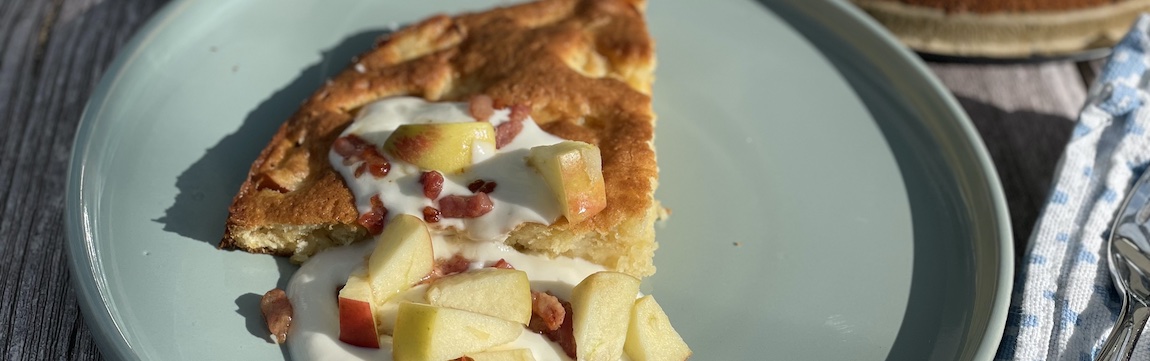 Apfelkuchen mit süßem Bacon